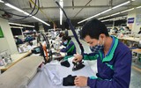 Cận cảnh nơi sản xuất khẩu trang tái sử dụng phòng chống virus Corona